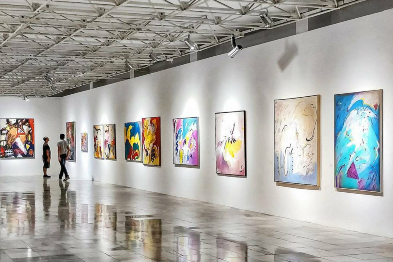 Exploring Digital Canvas: Online Art Galleries Revolutionizing Aesthetic Experiences